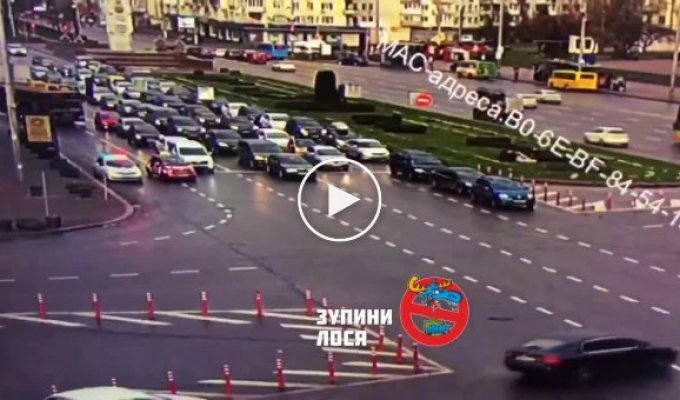 Видео момента ДТП с участием авто патрульной полиции