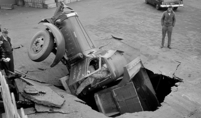 Автомобильные ретро-аварии Бостона 1930-х годов (42 фото)