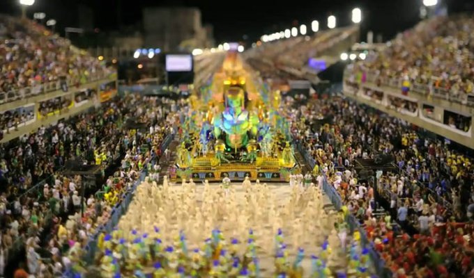 Бразильский карнавал в тилт-шифт объективе (6 фото + видео)