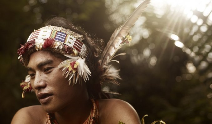 Портреты коренных жителей архипелага Ментаваи (17 фото)