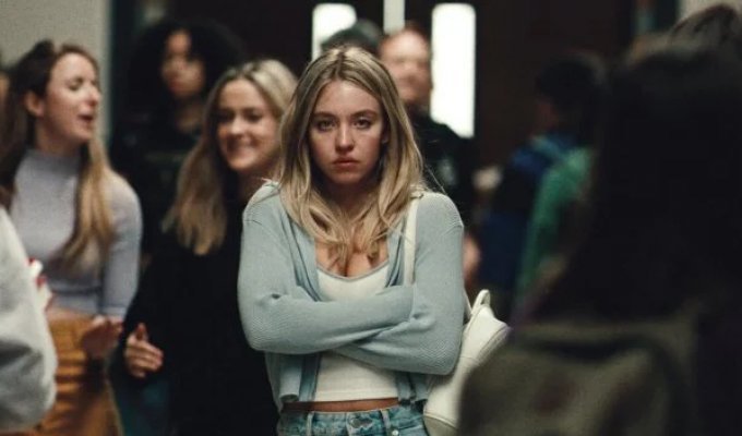 Sydney Sweeney gained weight for her new role as boxer Christy Martin (5 photos + video)