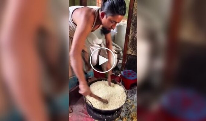 How Kozinaki is Made in India: A Sweet with a Taste of Unsanitary Conditions