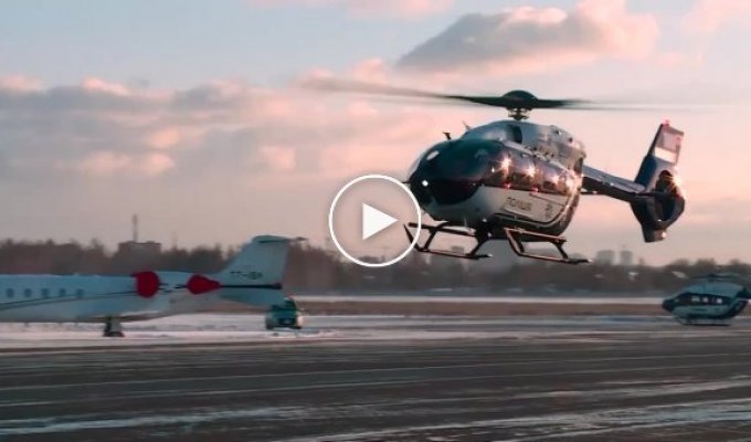 В Киев для авиации полиции прибыли два вертолета из Франции