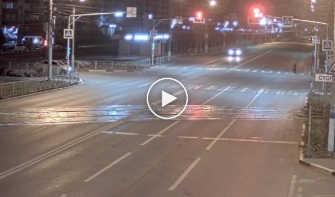 In Volzhsky, a young motorist knocked down a woman at a pedestrian crossing