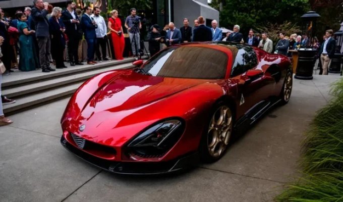 В Италии разыскивают очень редкий суперкар Alfa Romeo, проданный за 10 евро (1 фото)