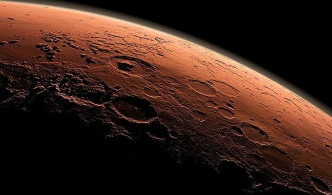Бывший ученый NASA рассказал о следах жизни на Марсе (3 фото)