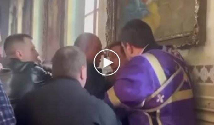 Moscow priests beat up a military man in Khmelnitsky