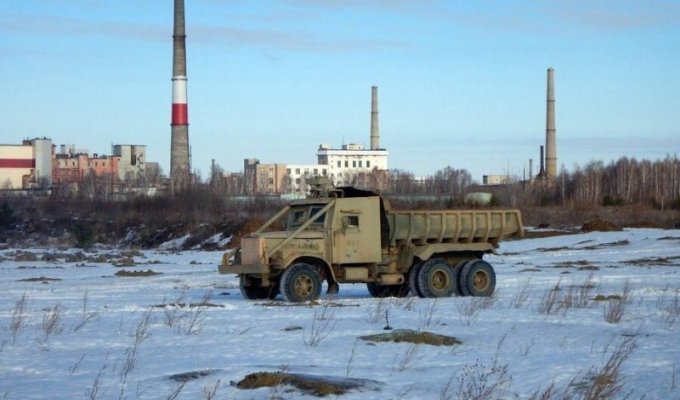 Два Чернобыля на пятьдесят лет: КрАЗы с озера Карачай (6 фото)