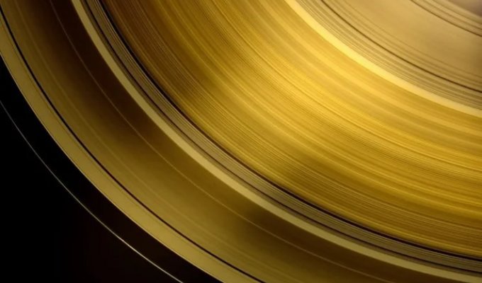 Кольца Сатурна, какими вы их еще не видели (3 фото)