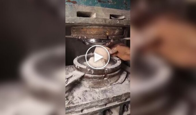 Plate production from Pakistan