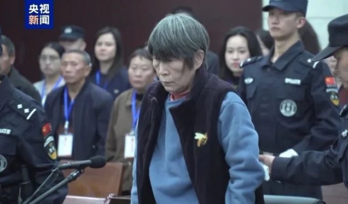 In China, a woman who kidnapped and sold children was sentenced to death (3 photos + 1 video)