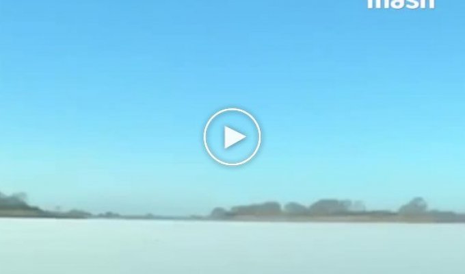 Дрифтер із Росії показав як треба їздити по льоду