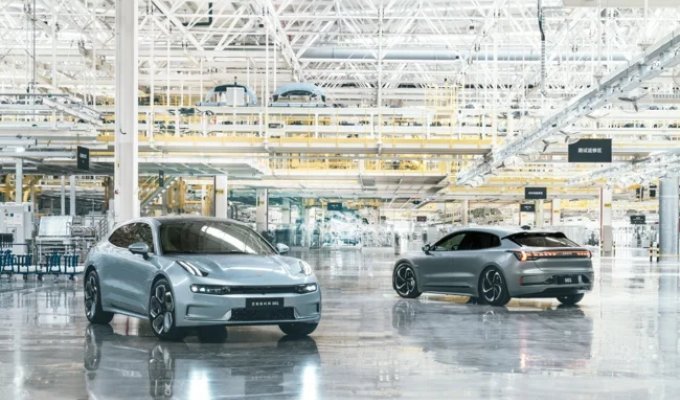 Geely полностью поглотил фирму Zeekr (1 фото)