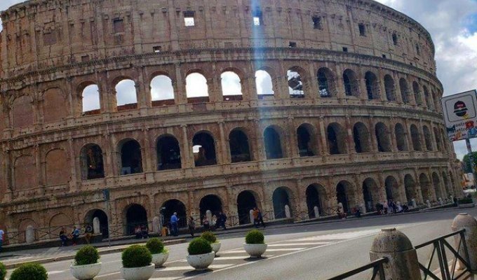 Рим превратился в город-призрак (10 фото + видео)