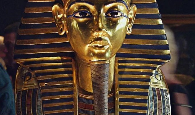 It was a mistake to open it up. What riddle did the most mysterious pharaoh leave (6 photos)