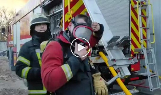 В результате российских обстрелов в Киеве начались пожары