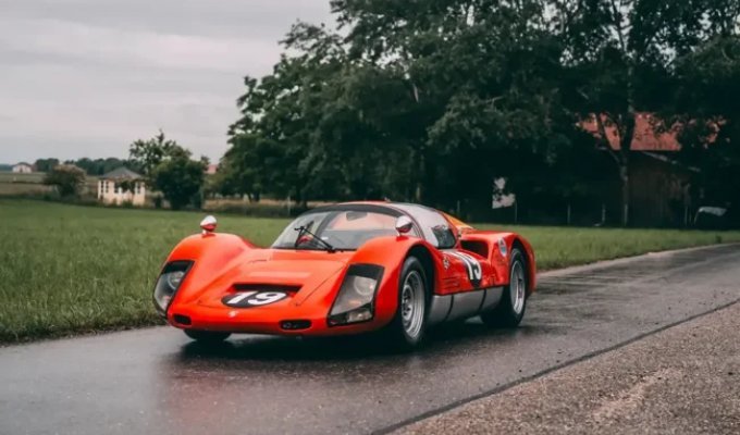 Очень редкий гоночный Porsche из 1960-х хотят продать за 2,2 миллиона евро (8 фото)