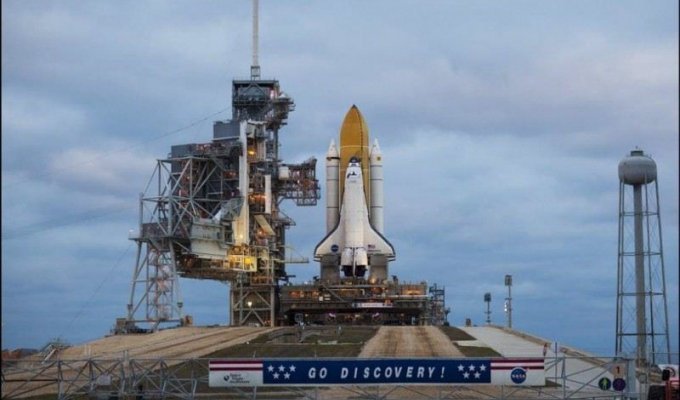 Подготовка Союза ТМА-18 и STS-131 Discovery (10 фото)