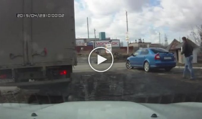 Мелкое ДТП с грузовиком в Магнитогорске