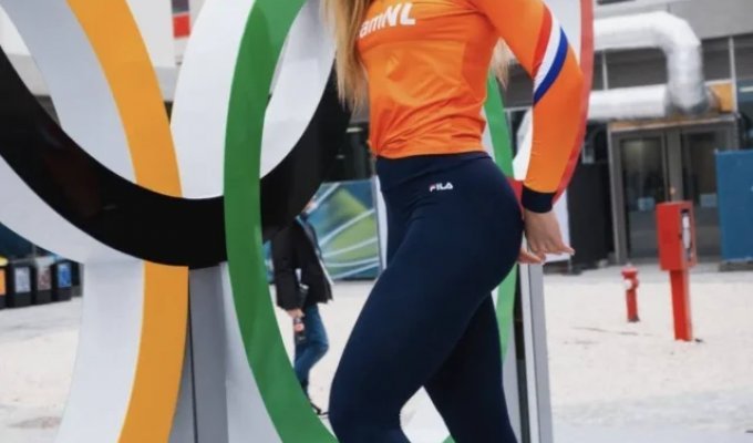 Главная красотка Олимпиады Ютта Лердам (6 фото + 2 видео)