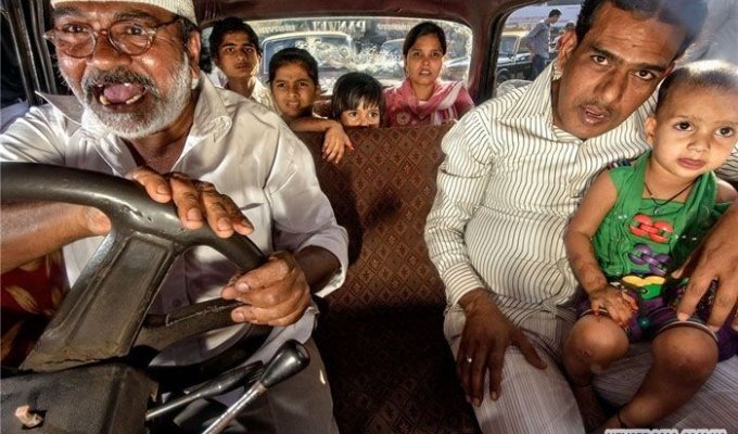 Бомбейские таксисты (27 фото)