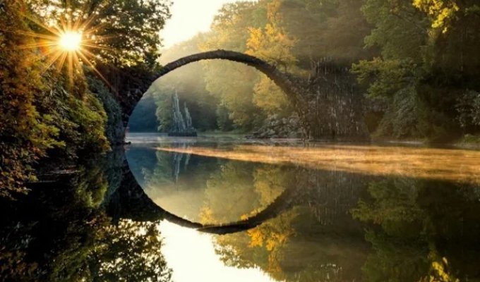 The Mystical Rakotzbrücke Bridge, Built by the Devil (11 photos)