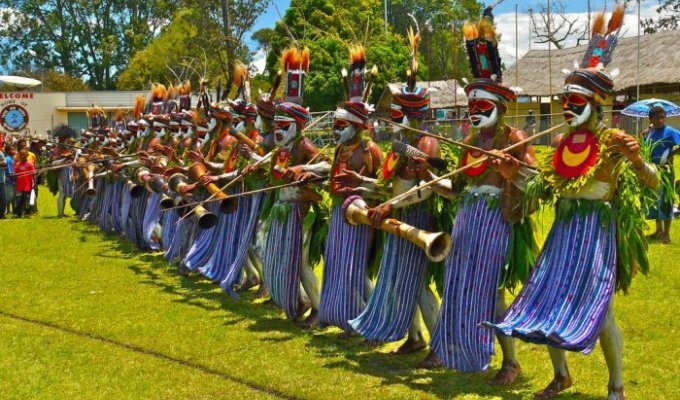 Папуасы из Новой Гвинеи (37 фото)