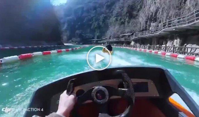 Картинг на воде в Китае