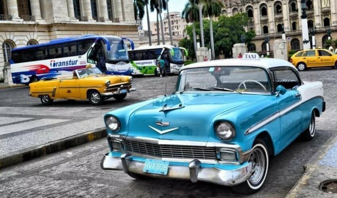Почему кубинцы вот уже 70 лет не покупают новые машины: жизнь автолюбителей на Острове Свободы (4 фото)