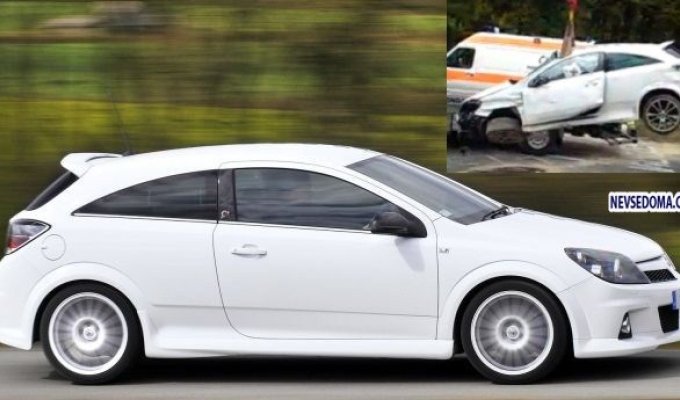 Opel Astra OPC не справился с поворотом (5 фото + 2 видео)