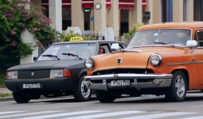 Живая автоистория на дорогах Кубы (17 фото)
