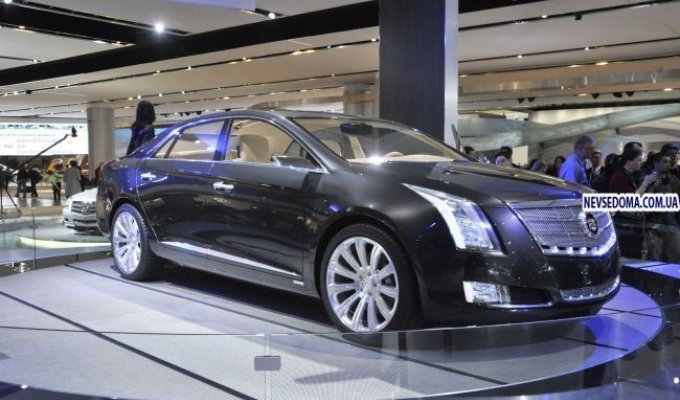 Cadillac XTS Platinum. Живые фотографии (9 фото)
