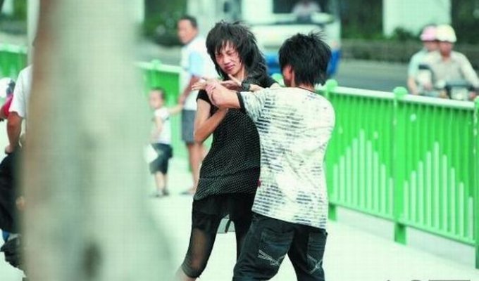 Ссора в Китае (7 фото)