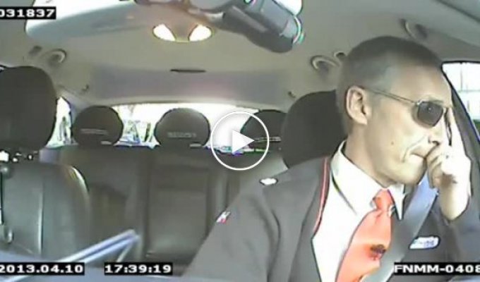 Премьер министр Норвегии прикинулся таксистом
