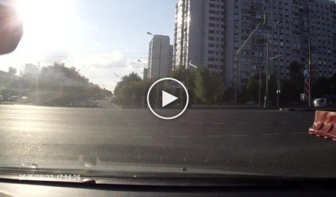 Маз протаранил Kia на Варшавском шоссе