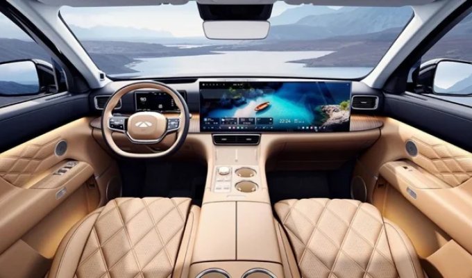 Chery showed a crossover with a 30-inch screen (8 photos)
