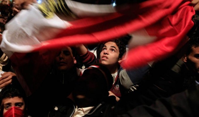 Они ждали и дождались: Мубарак подал в отставку (40 фото)