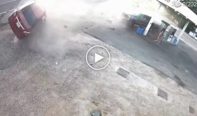 Встиг відскочити