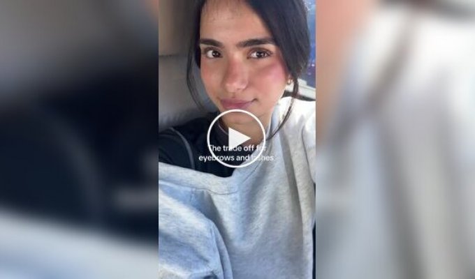 Девушка показала свою особенность