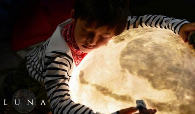 Luna Moon - астрономические лампы, позволяющие озарить свой дом лунным светом (14 фото)