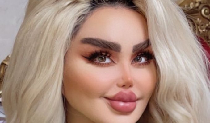 Dahlia Naim had over 40 plastic surgeries to turn into Barbie (6 photos)