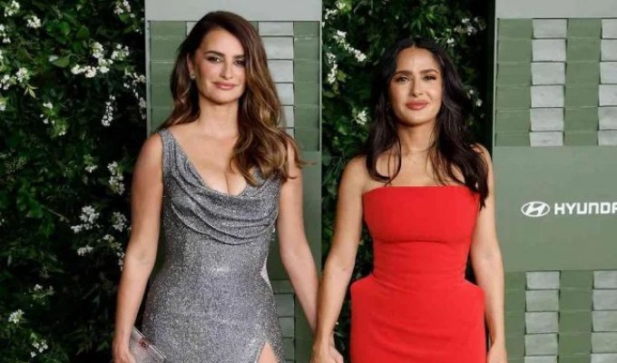 Two beauties - Pelelope Cruz and Salma Hayek (2 photos + video)