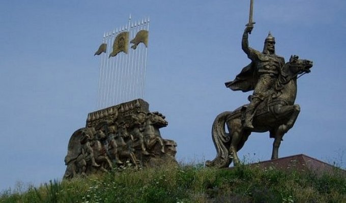 Доспехи и Оружие Древней Руси (28 фото)