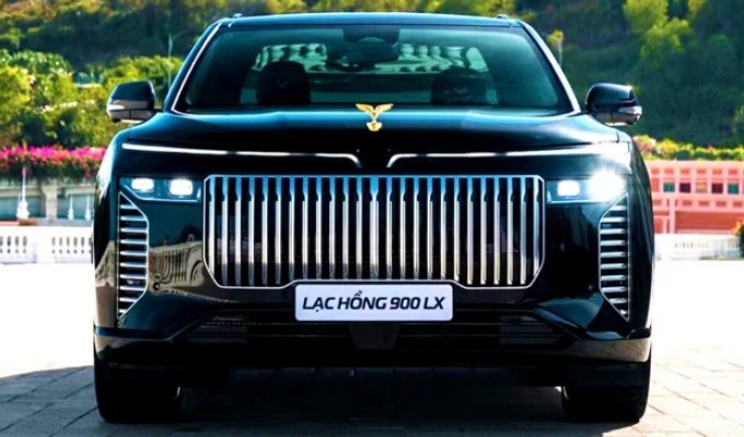 Этот премиум-внедорожник выдержал обстрел из четырёхсот выстрелов лазерно-наведённого оружия (2 фото)