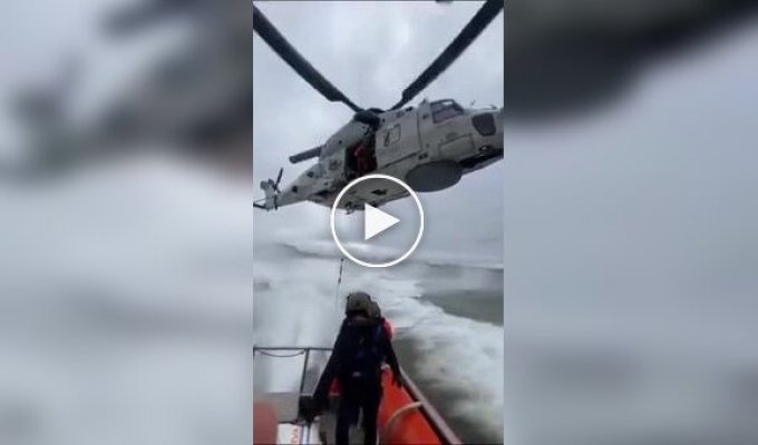 When it's urgent a medic is needed, you can pick him up from a boat at 25 knots