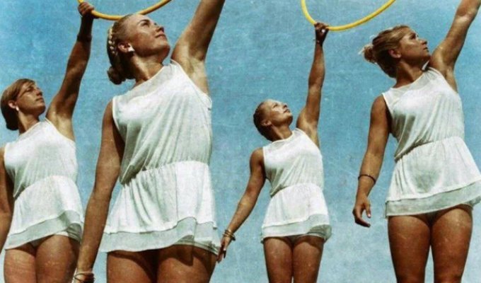 Bride School of the Third Reich: How the Nazis Created the "New Woman" (6 photos)