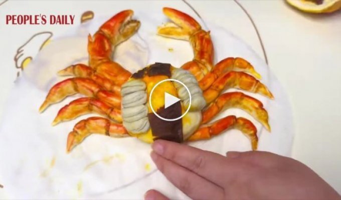 Bakers prepare funny buns in the shape of crabs