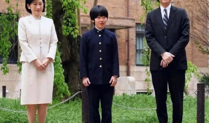 Хорошая японская традиция (2 фото)