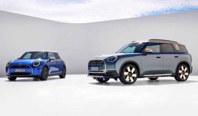 Strange content of the new Mini Cooper and Countryman (10 photos)
