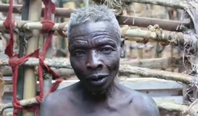 71-year-old virgin is so afraid of women that he barricaded himself in his house 55 years ago (4 photos + 1 video)